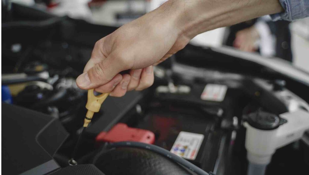 Should I Check My Oil When The Engine Is Hot Or Cold