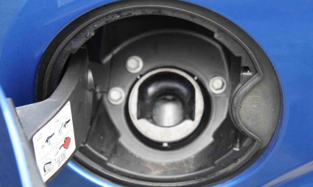 what does check fuel fill inlet mean