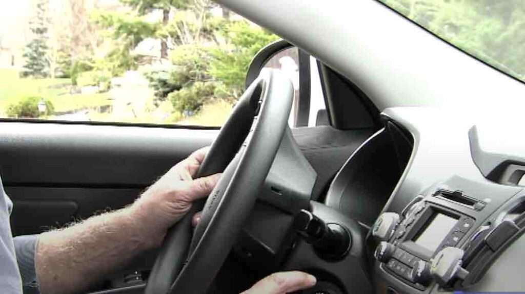 steering wheel locked up while turning