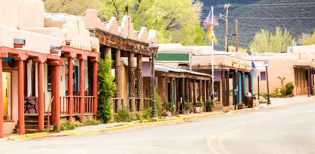 Taos, New Mexico : Prettiest Small Towns in USA 